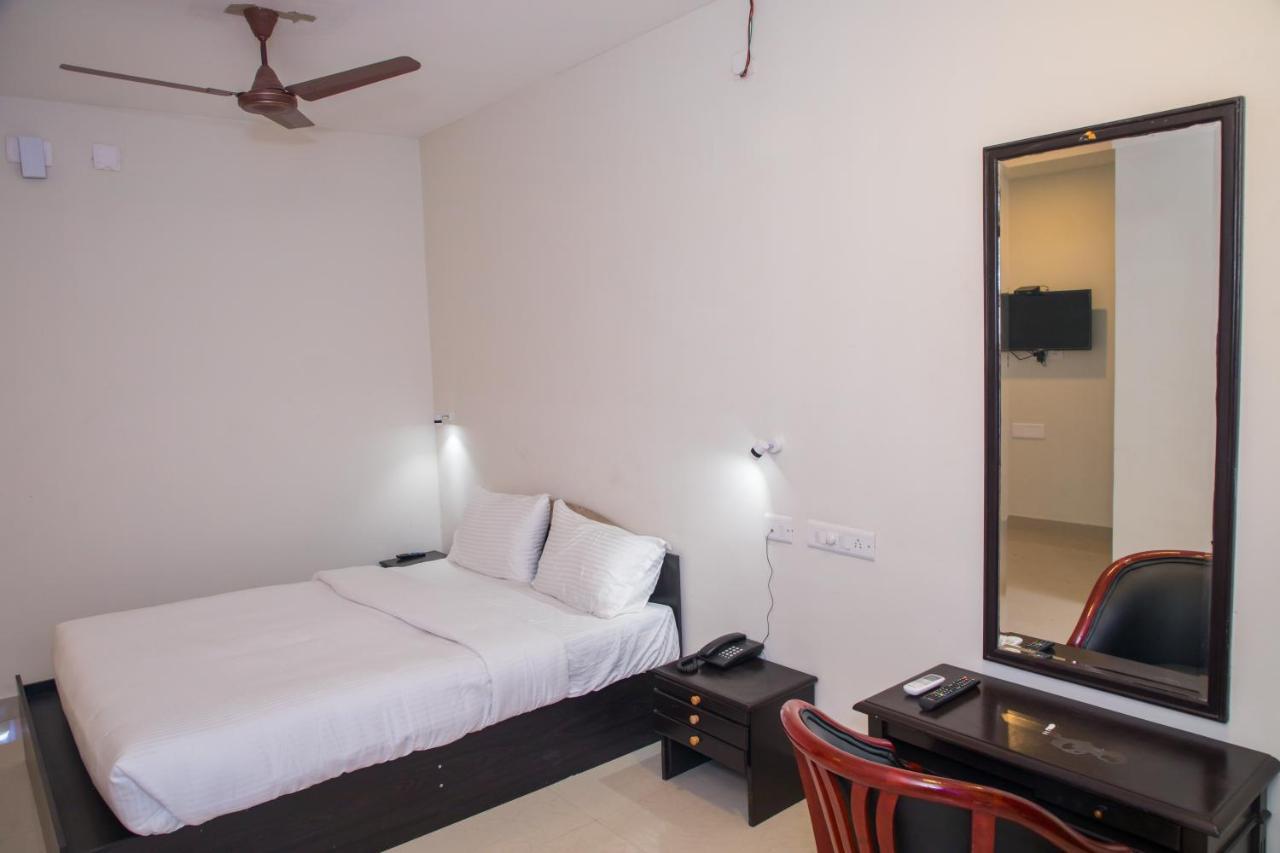 Hotel Stay Inn Κοϊμπατόρε Εξωτερικό φωτογραφία